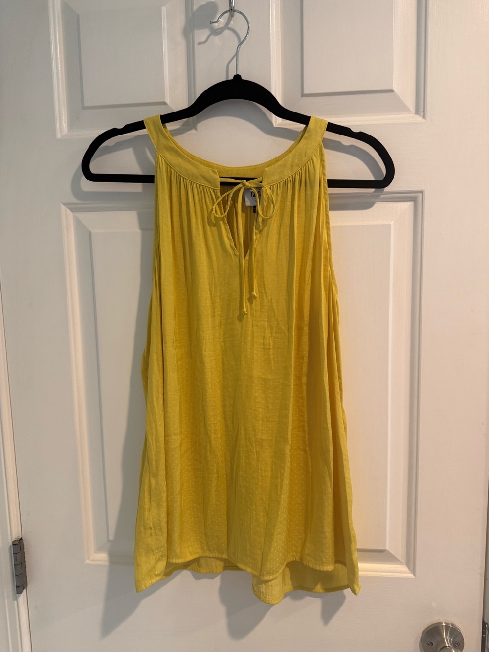 cabi Yellow Swiss Dot Sleeveless Blouse Tie Neck Tank Top Medium Style 5725